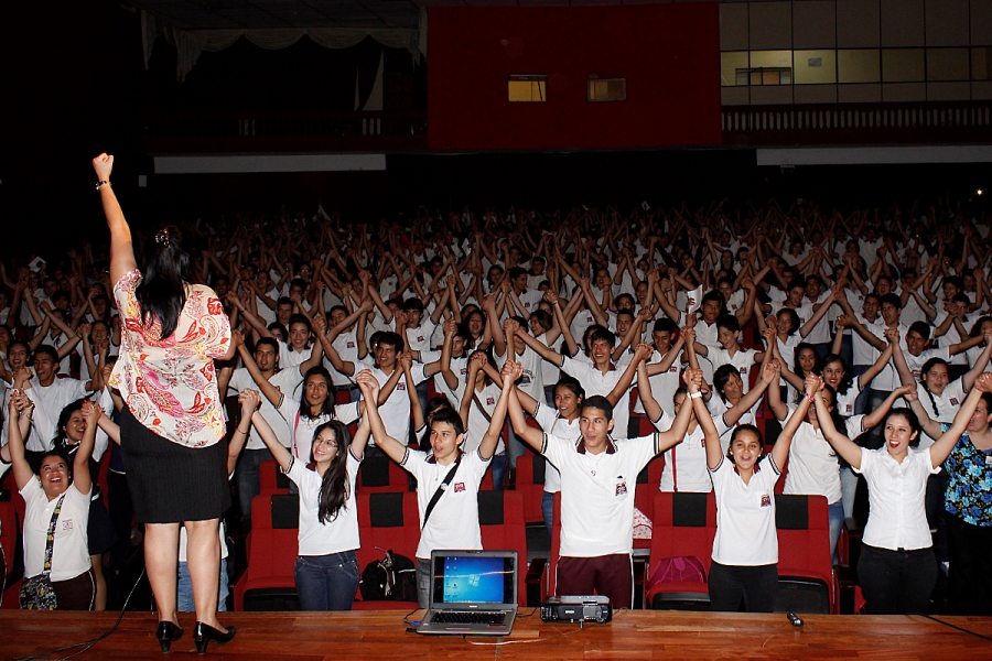 expo-emprendimientos-2015-universidad-iberoamericana-san-lorenzo-53a