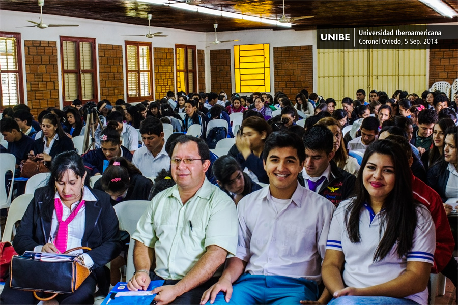 taller-liderazgo-y-emprendedurismo-unibe-coronel-oviedo-1