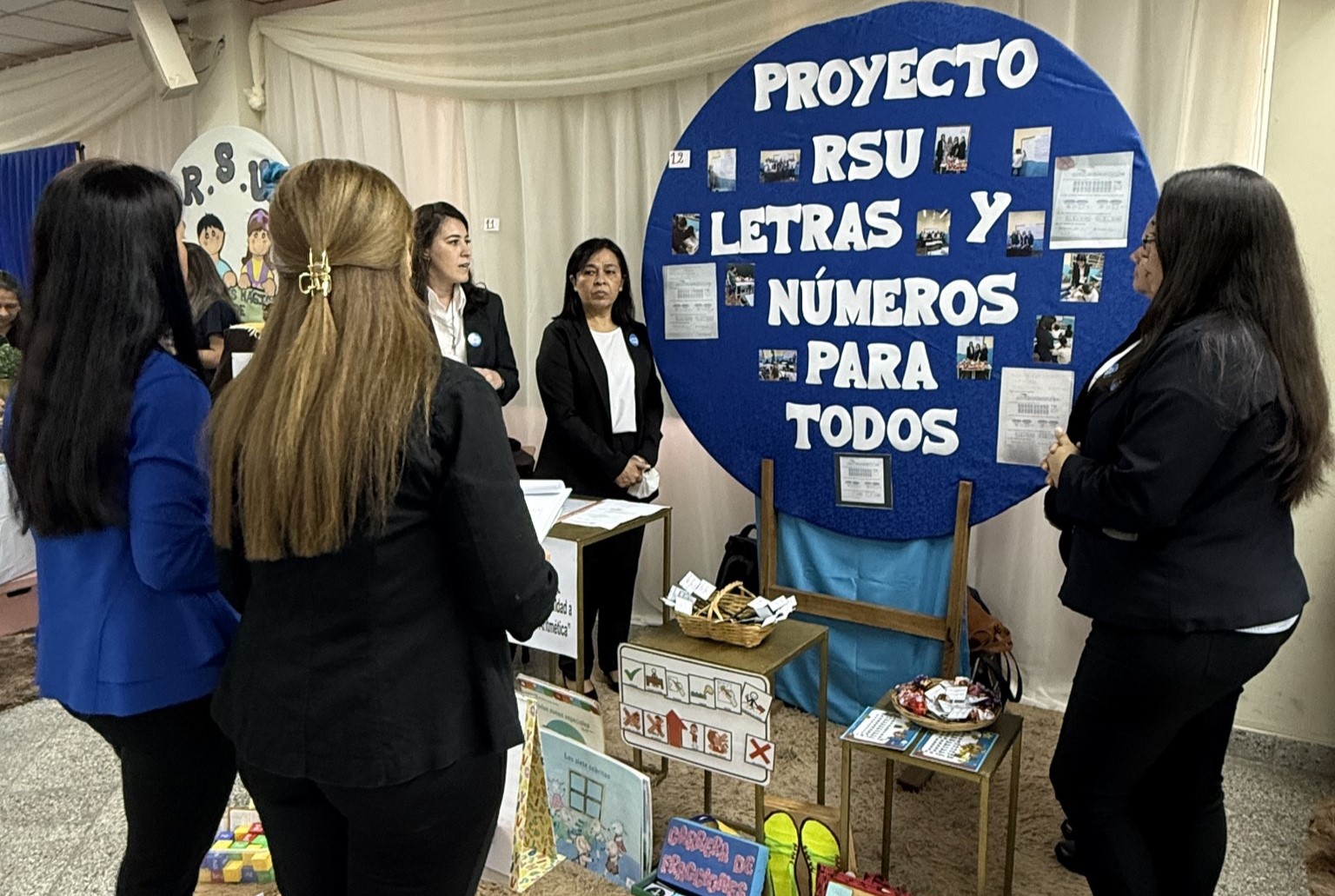 Construyendo el futuro desde las aulas RSU en las carreras de Educación (4)
