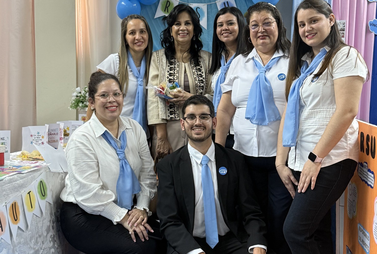 Construyendo el futuro desde las aulas RSU en las carreras de Educación (6)