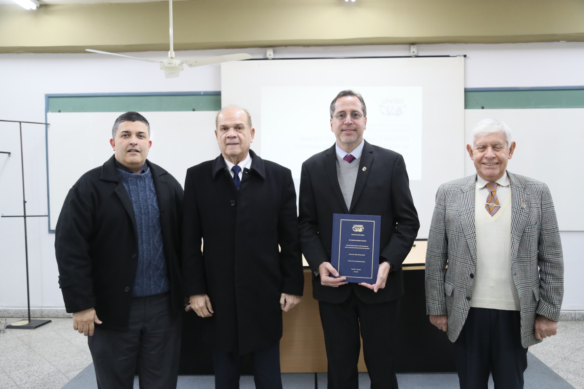 Nuevos Doctores en Ciencias Jurídicas culminan con éxito sus defensas doctorales (3)
