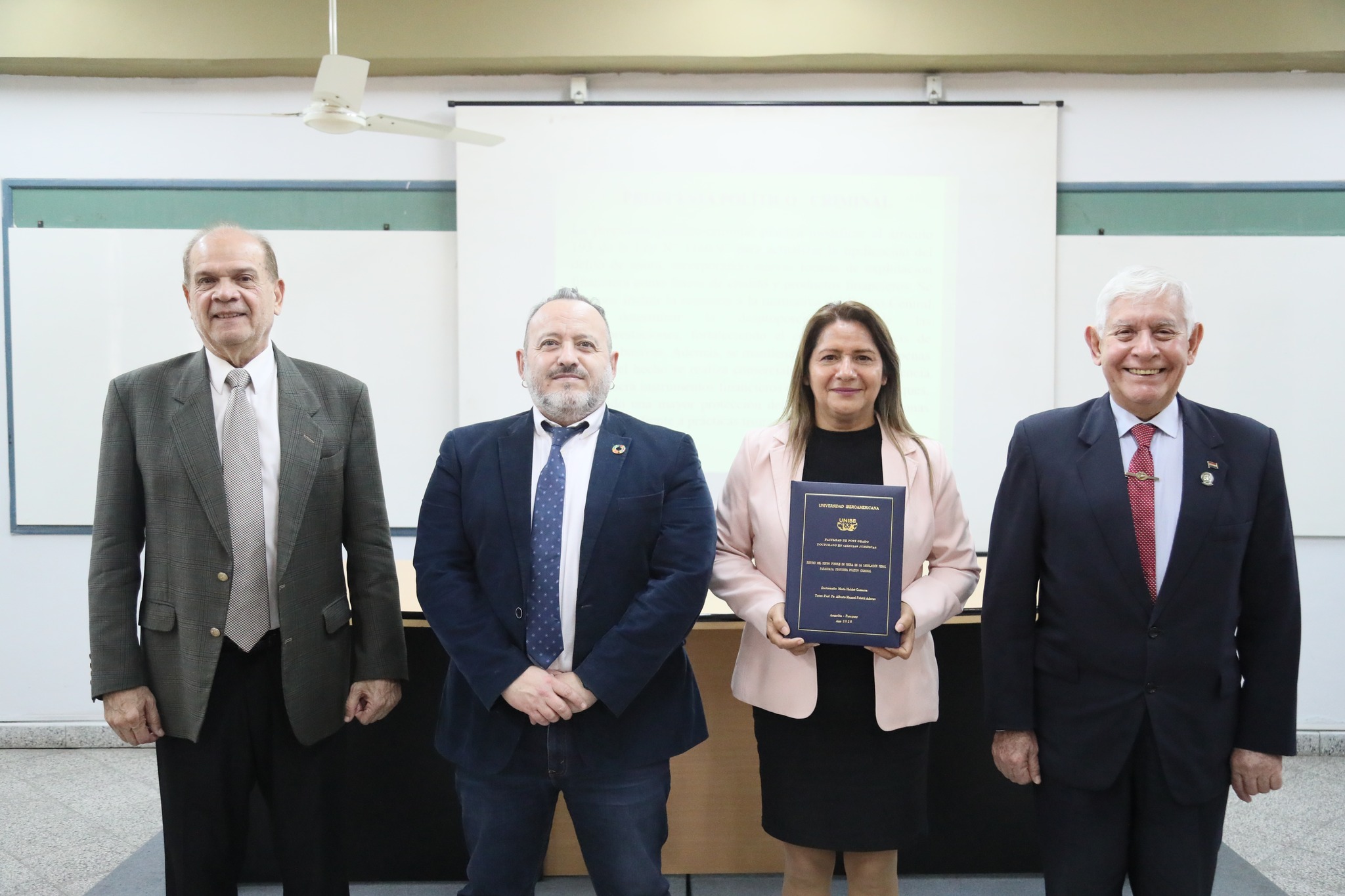 Nuevos Doctores en Ciencias Jurídicas culminan con éxito sus defensas doctorales (5)