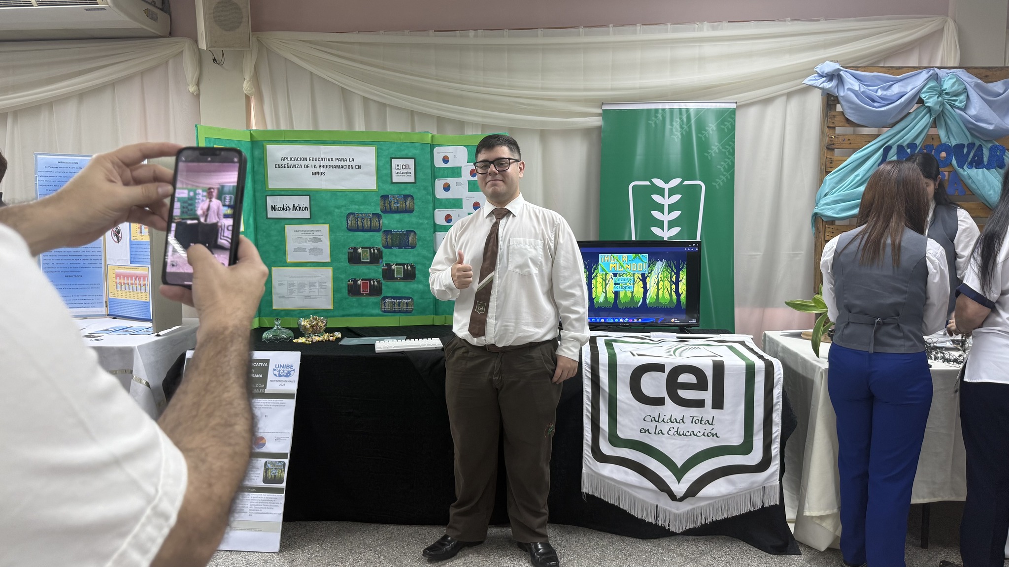 Proyectos Geniales Talento e Innovación en la Sede Asunción (10)