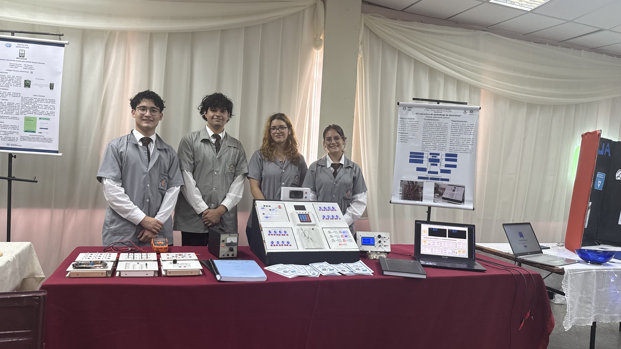 Proyectos Geniales Talento e Innovación en la Sede Asunción (4)