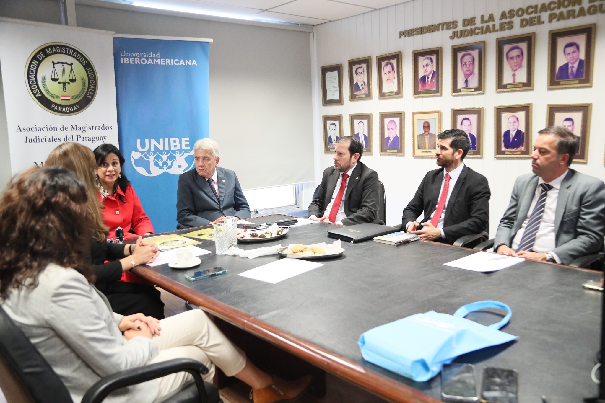Renovación del Convenio entre UNIBE y la Asociación de Magistrados Judiciales del Paraguay (5)