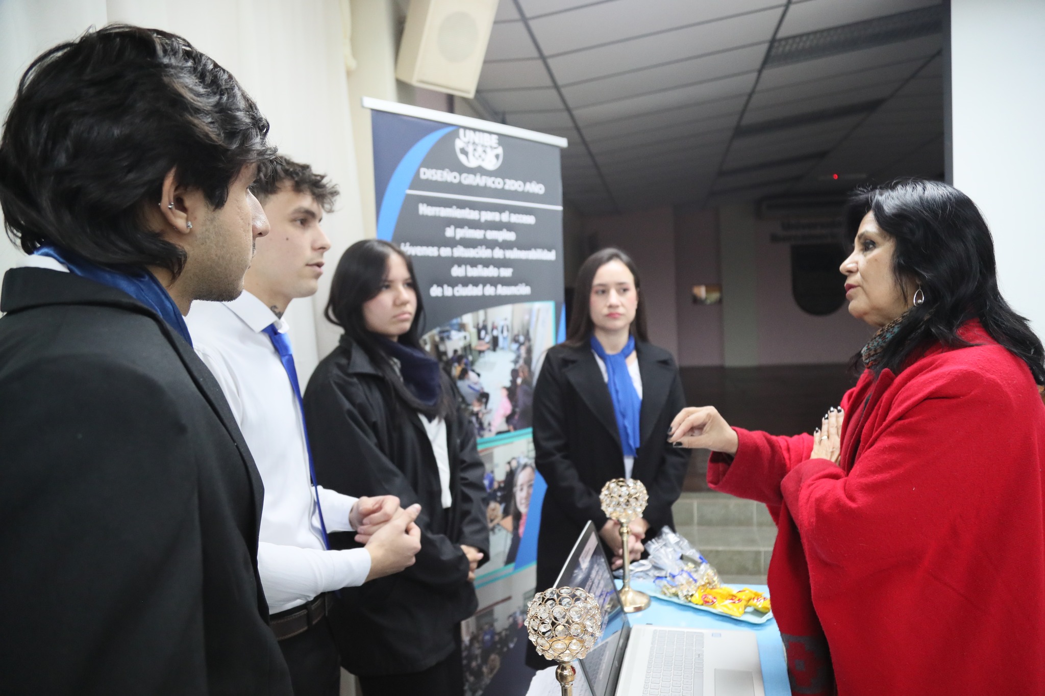 Sembrando ideas, construyendo futuro Proyectos de RSU en UNIBE Asunción (1)