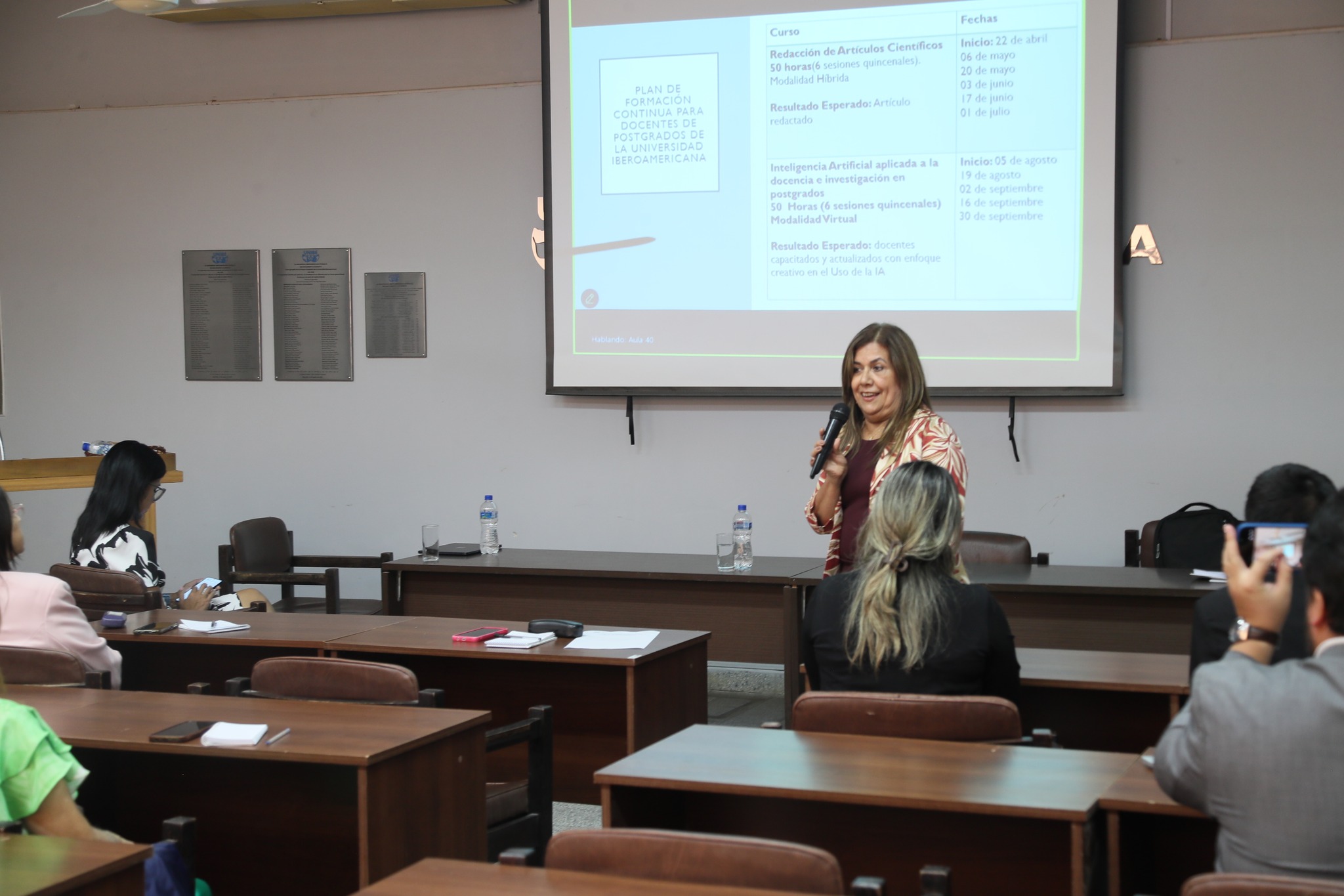 Comprometidos con tu crecimiento profesional Primer encuentro docente 2026 de Postgrados UNIBE (4)