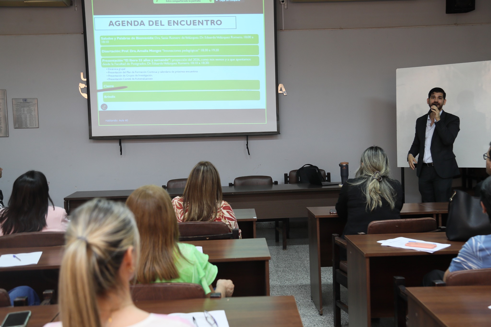 Comprometidos con tu crecimiento profesional Primer encuentro docente 2026 de Postgrados UNIBE (8)