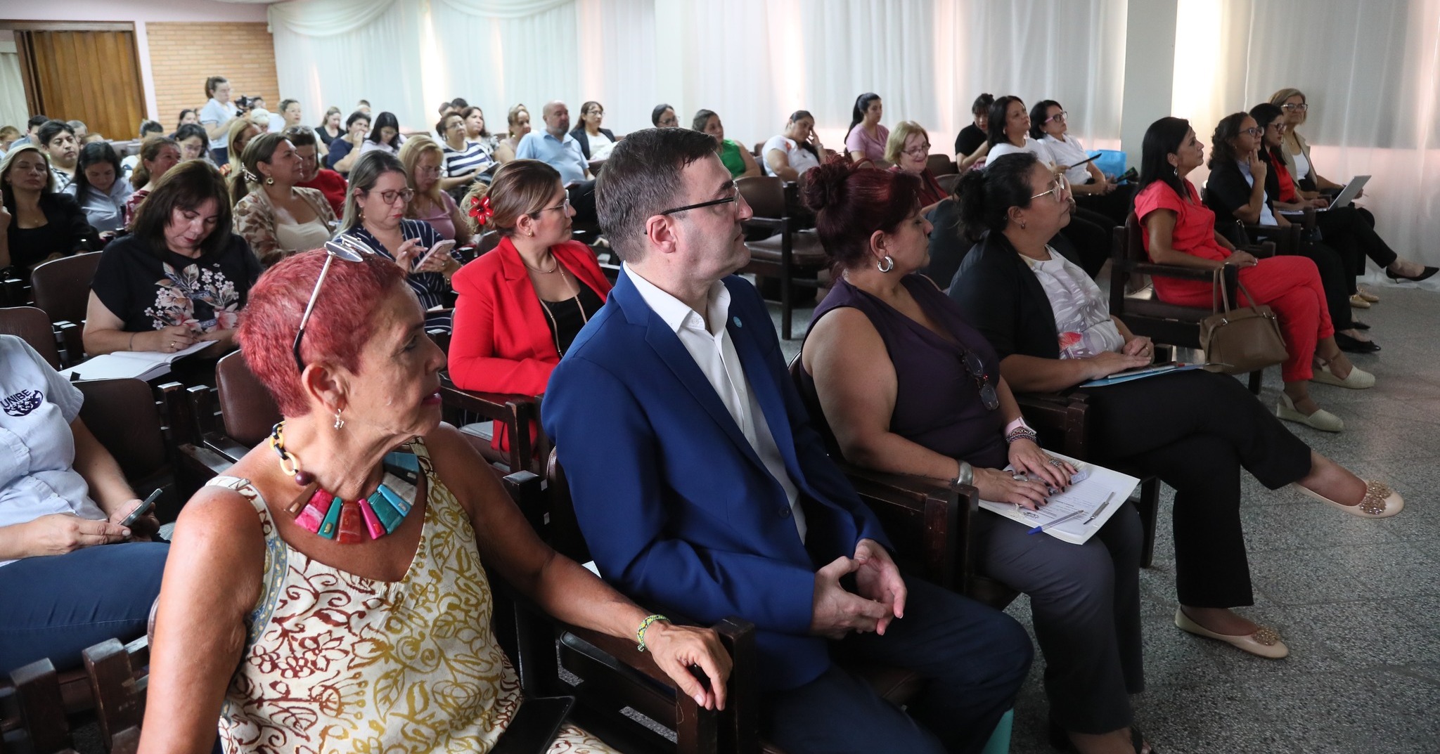 Preparándonos para transformar el aula Primer Claustro Docente con la Dra. Amalia Monges (3)