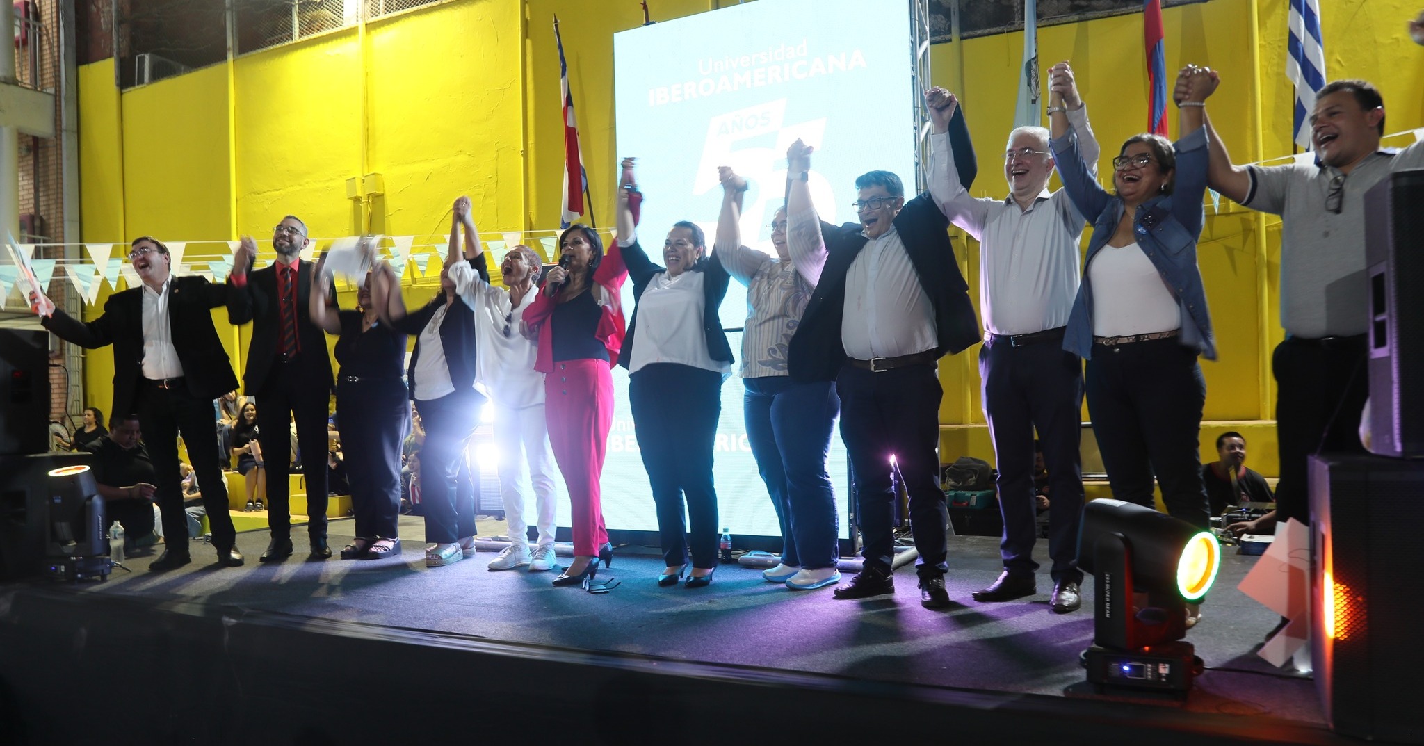 La familia UNIBE abre sus puertas (6)