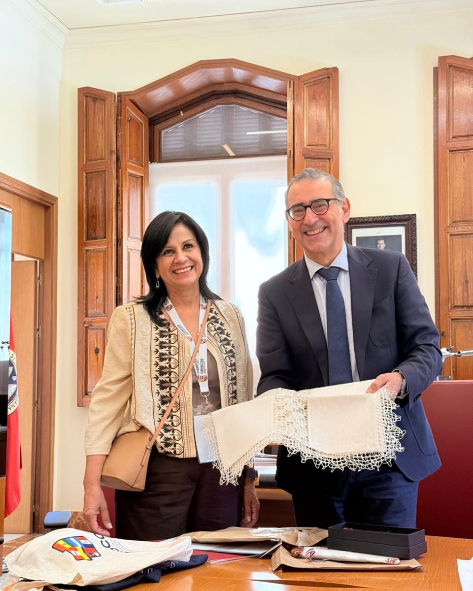 Alianza académica entre UNIBE y Murcia impulsa proyectos conjuntos (2)