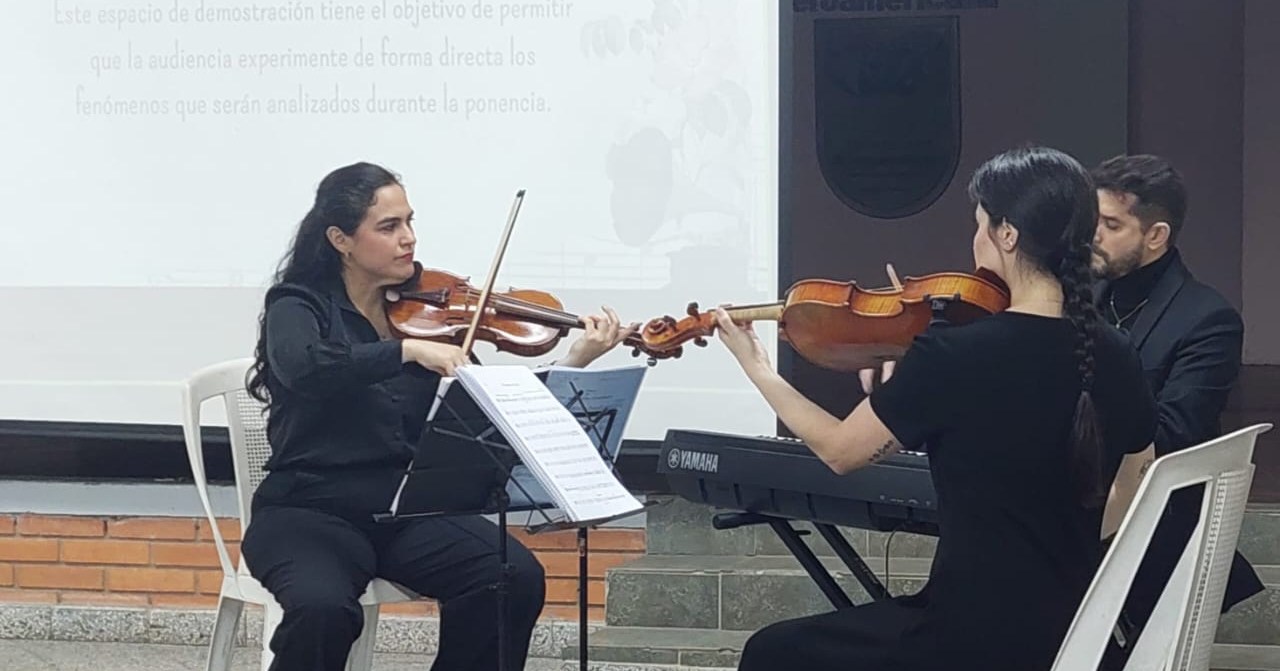 Conocimiento y conexión en el cierre de la Semana de la Psicología (7)