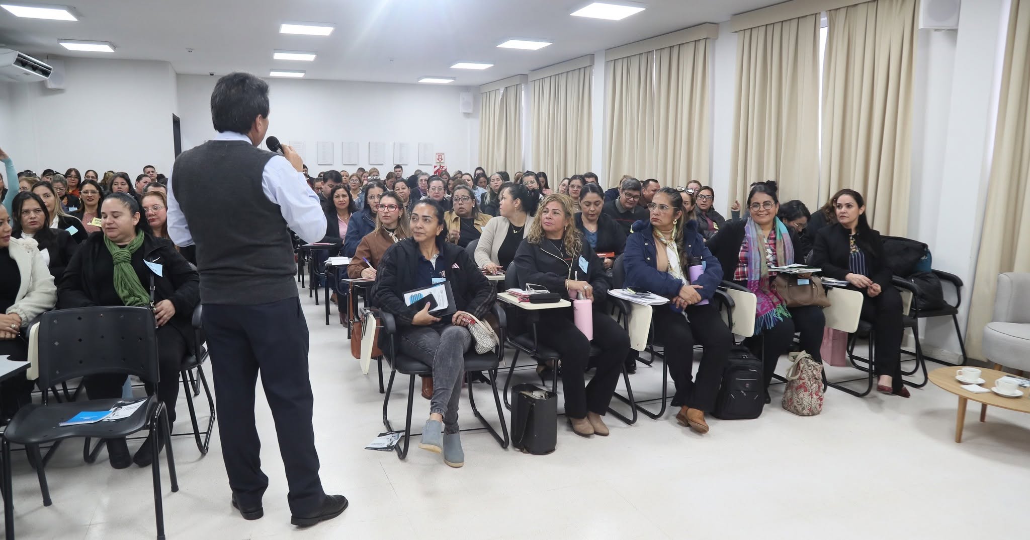 La UNIBE como epicentro de la formación docente (6)