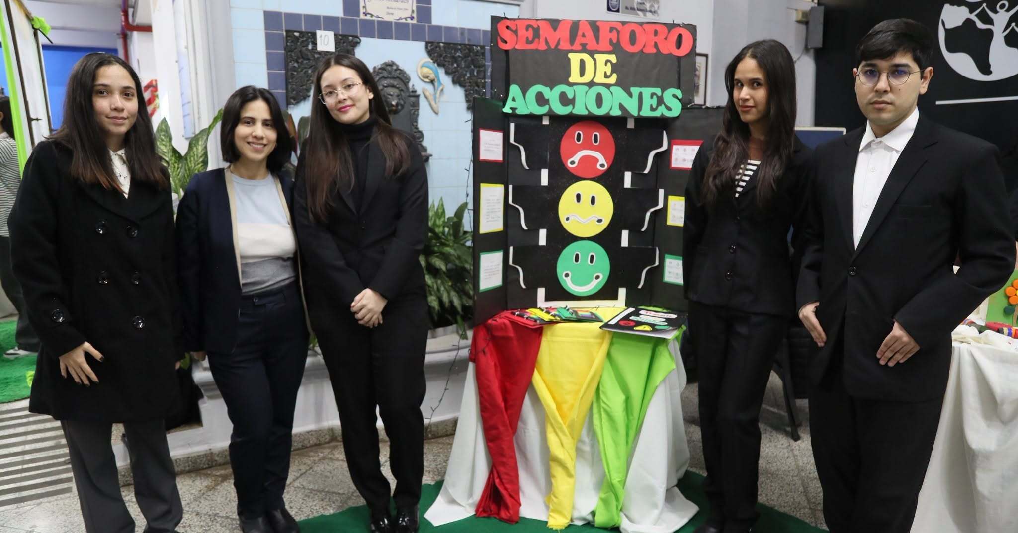 La educación trasciende las aulas (6)
