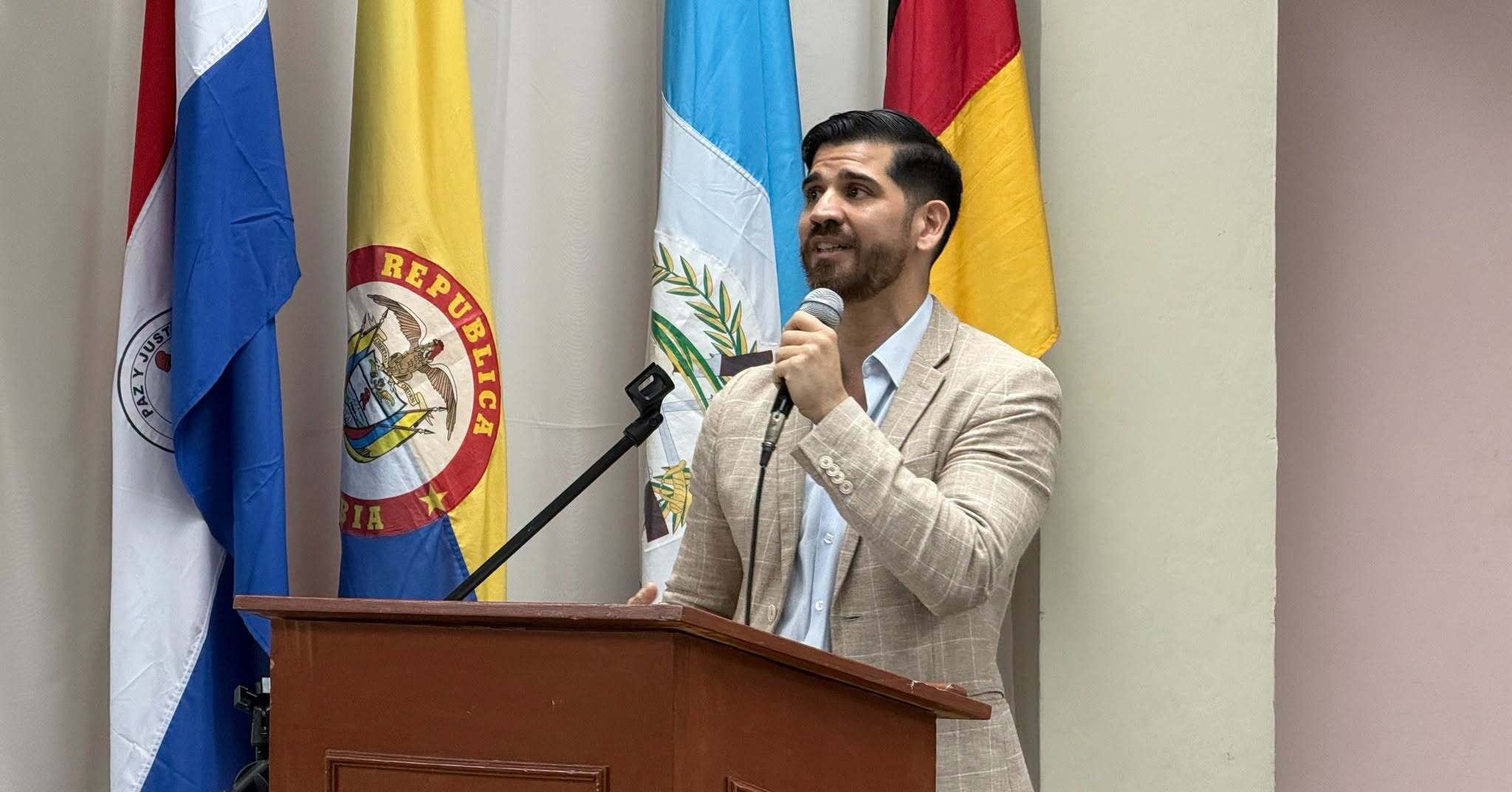 Presentación-del-libro-“El-derecho-a-la-educación-y-sus-vulnerabilidades”-_6_