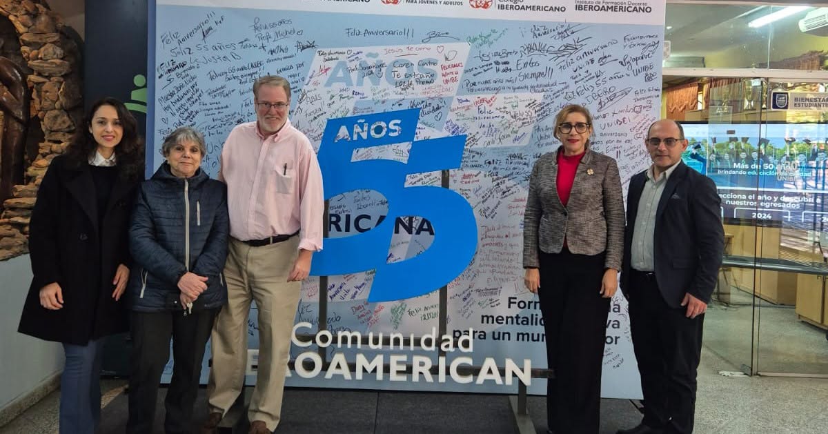 Ampliamos nuestras fronteras académicas (2)