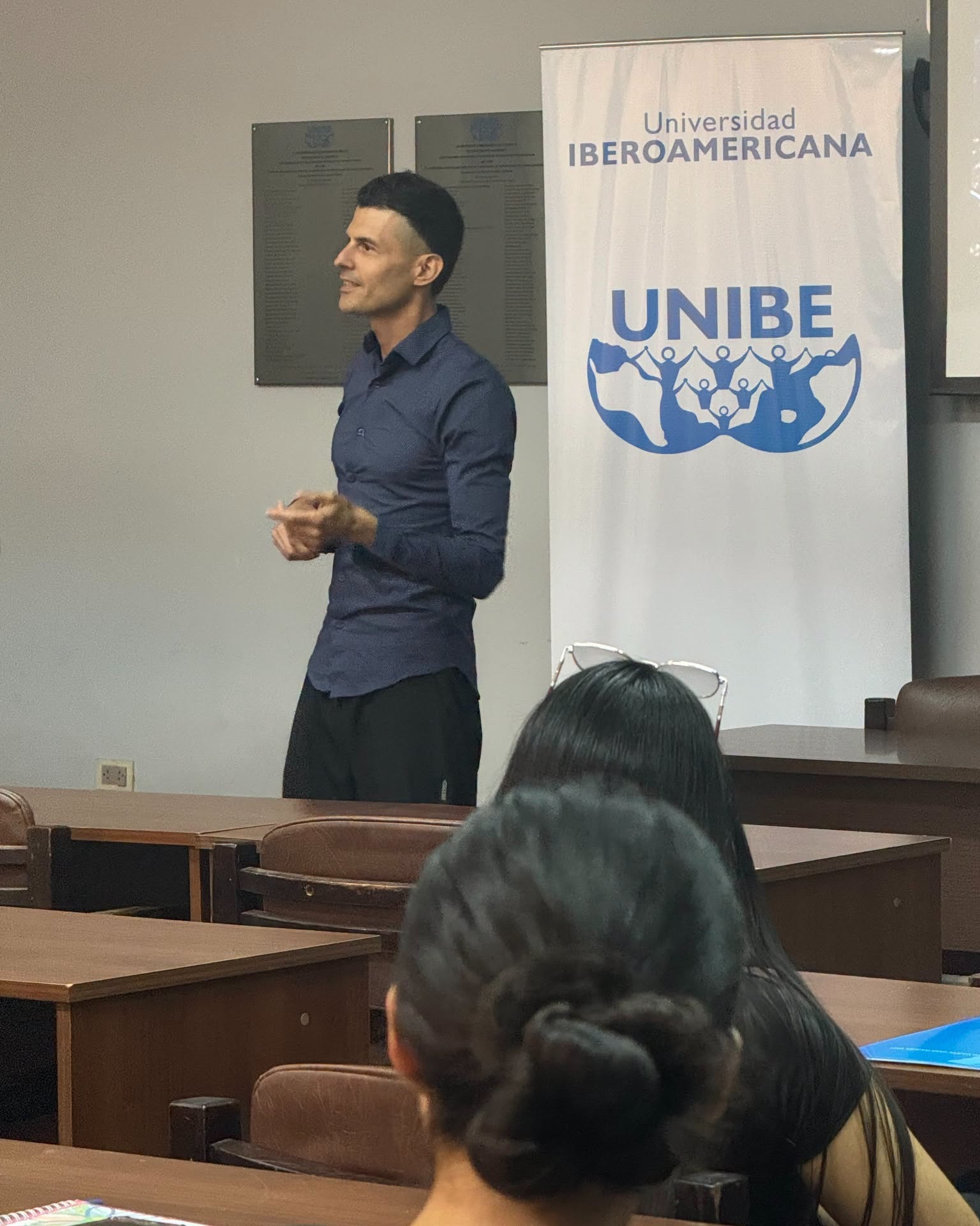 Estrategias de mercado y visión global Así fue la jornada junto al Prof. Sven Cravotta (7)