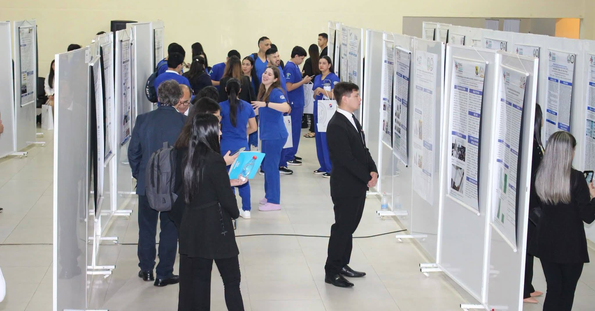 Estudiantes de Kinesiología y Fisioterapia representan a la UNIBE en Canindeyú (3)
