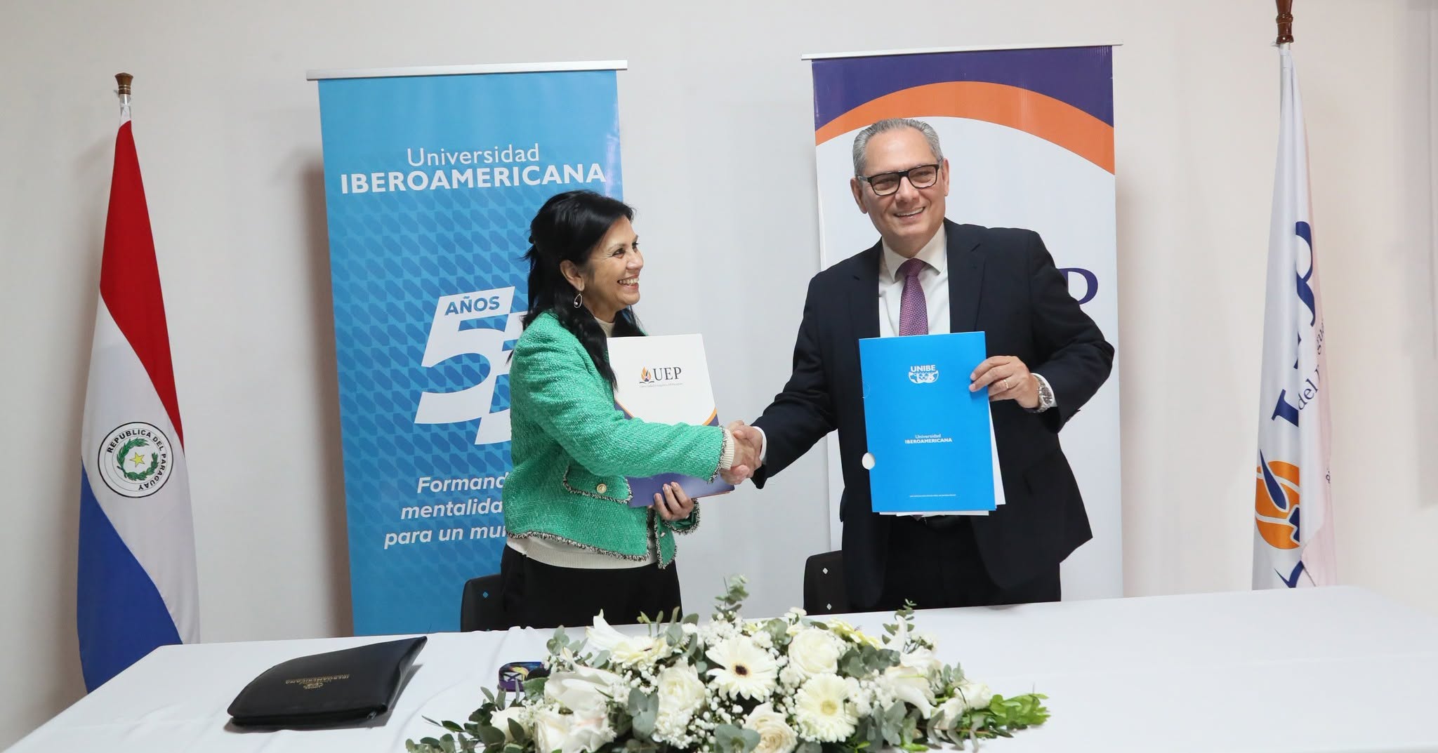 UNIBE y UEP firman convenio de cooperación interinstitucional para impulsar la investigación y la formación profesional (2)