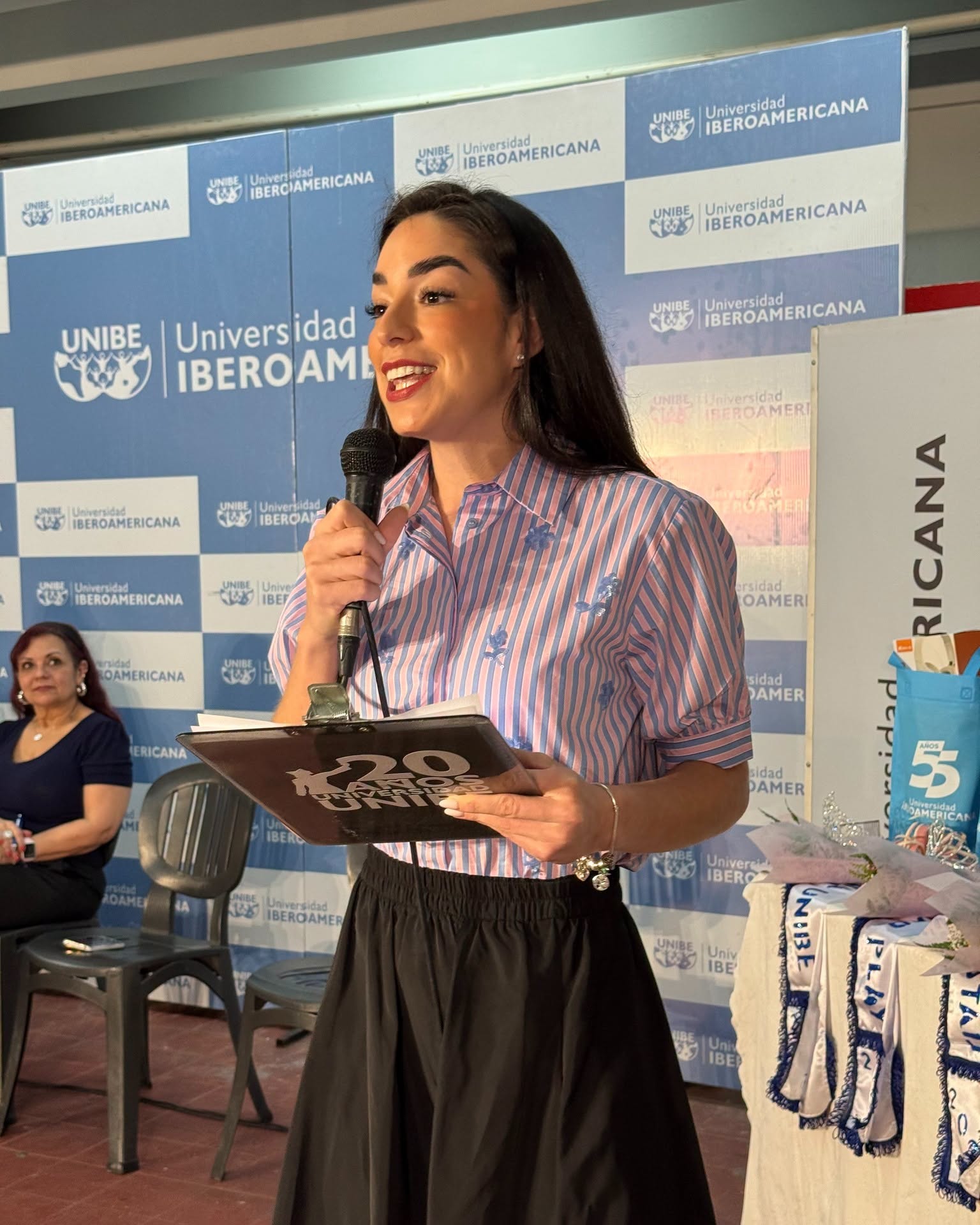 La UNIBE dio inicio a las festividades del Mes de la Juventud con la elección de la Miss UNIBE 2026 (10)
