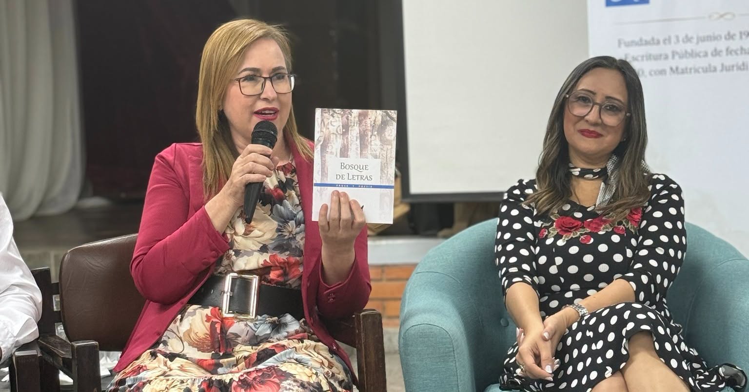 Presentación de la antología Bosque de Letras de Escritoras Paraguayas Asociadas en la UNIBE (3)