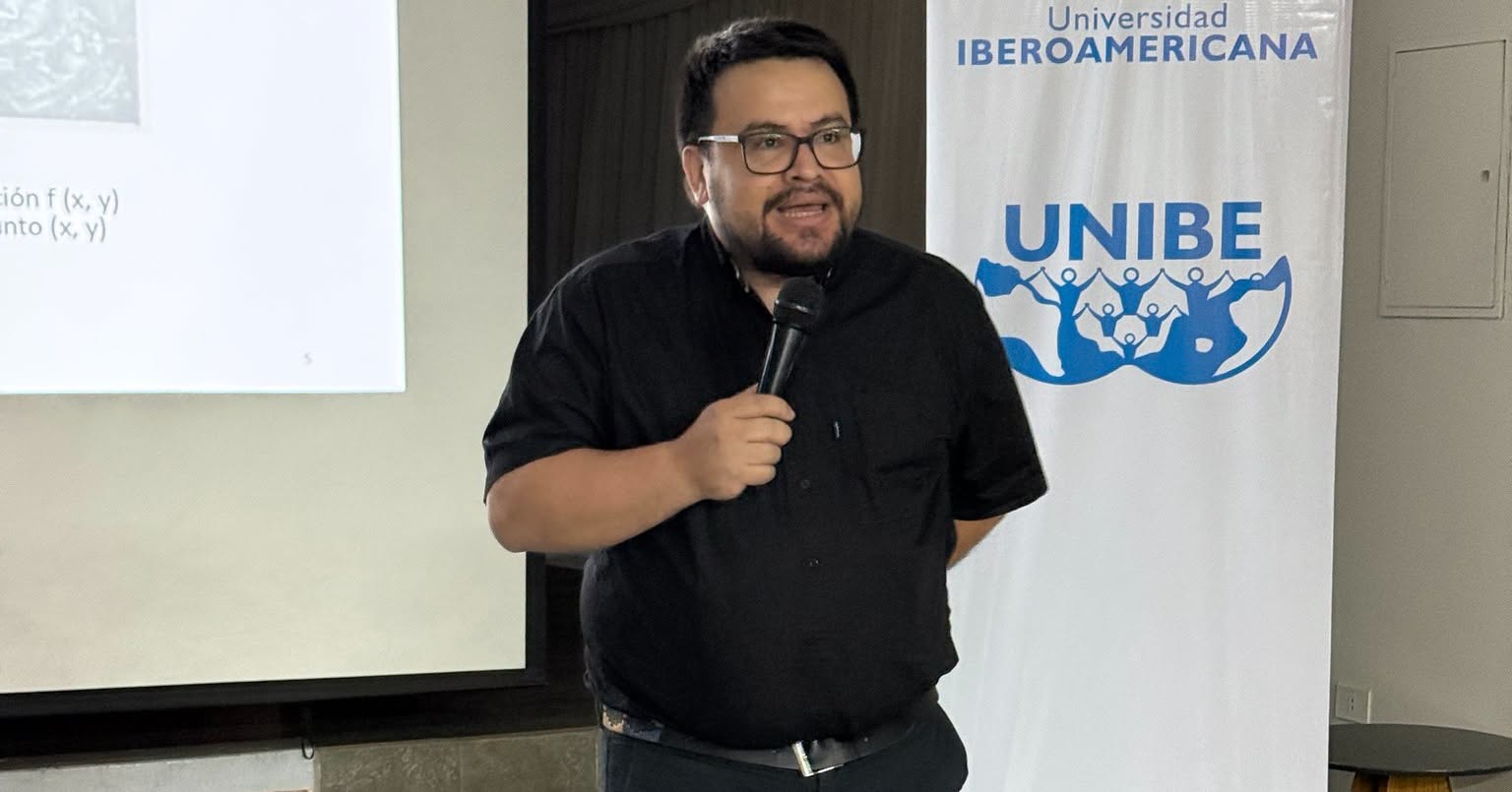 Aplicaciones tecnológicas e IA en la investigación Disertación magistral en la Universidad Iberoamericana (8)
