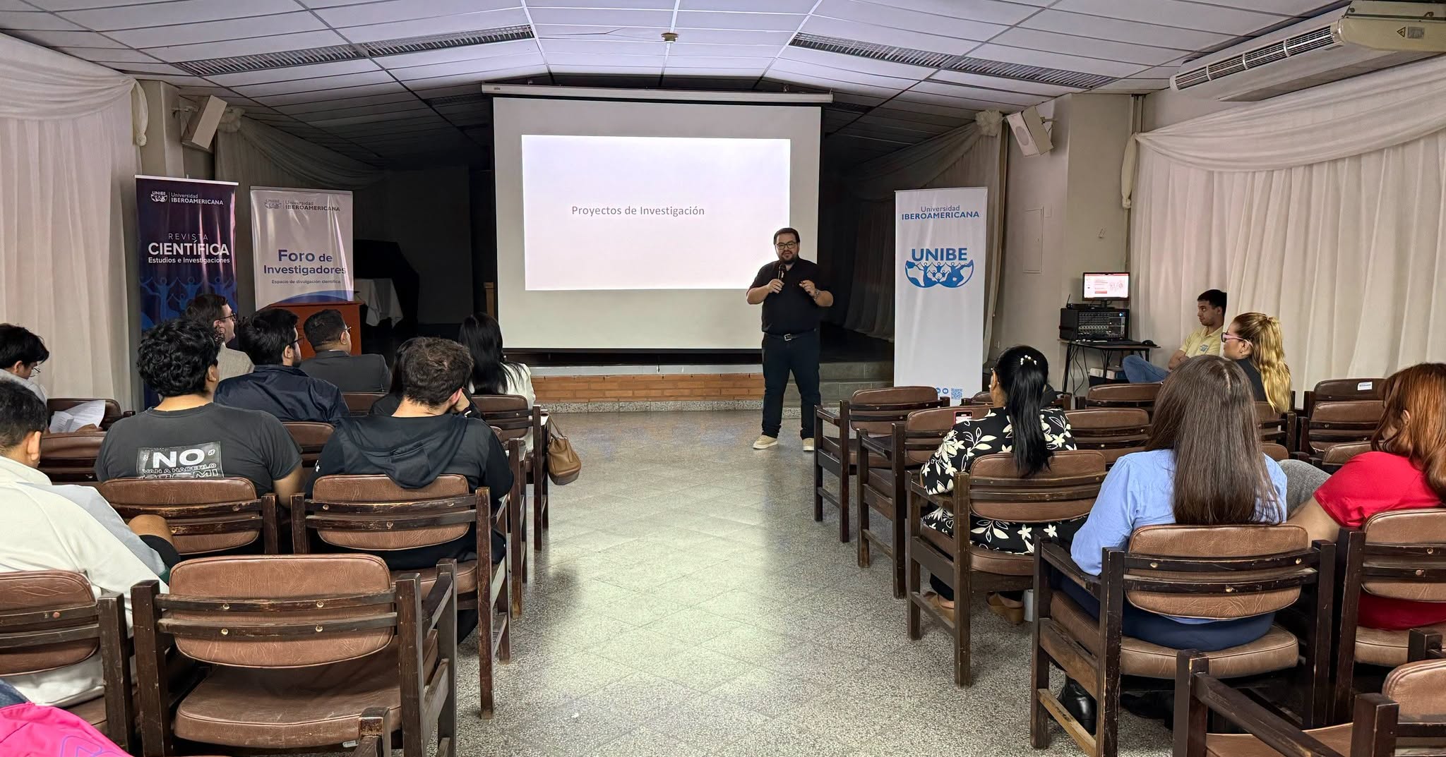 Aplicaciones tecnológicas e IA en la investigación Disertación magistral en la Universidad Iberoamericana (9)