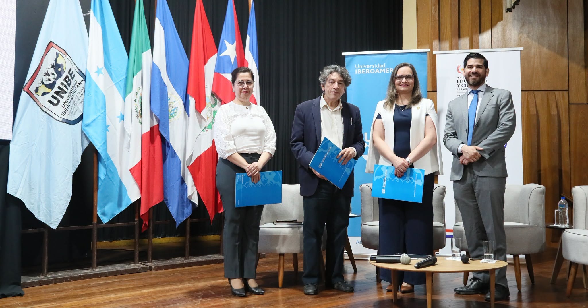 La UNIBE, el MEC y el INEE organizaron el seminario híbrido Evaluación educativa del dato a la acción (4)