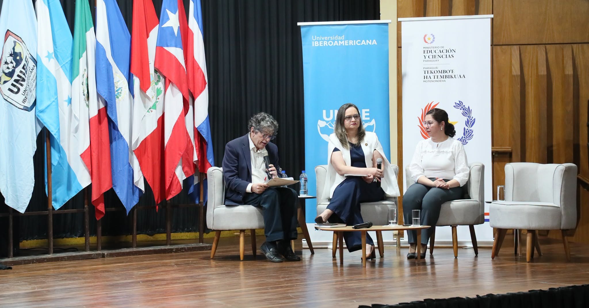La UNIBE, el MEC y el INEE organizaron el seminario híbrido Evaluación educativa del dato a la acción (5)