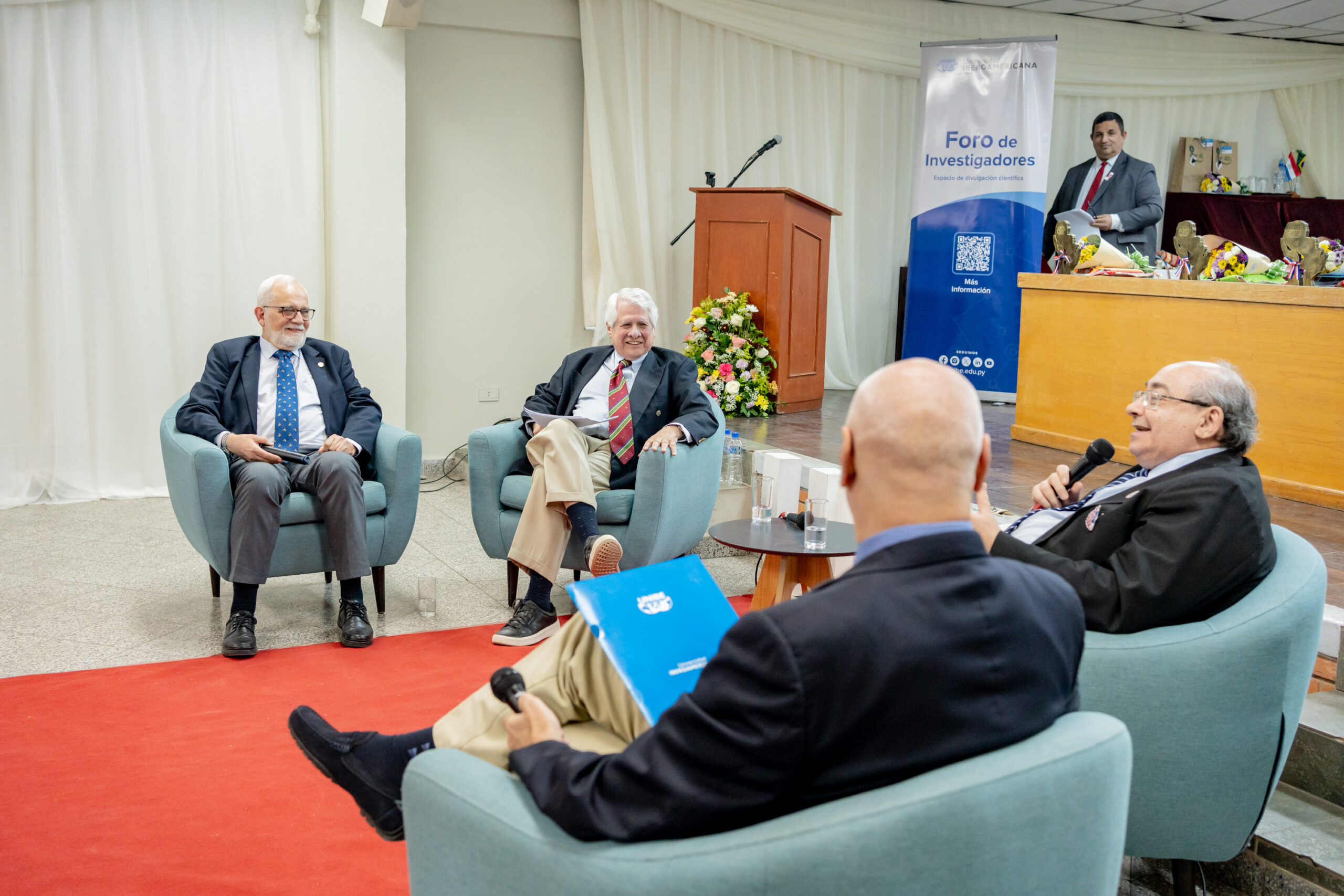 UNIBE inaugura su emblemática semana de Investigación Científica (5)